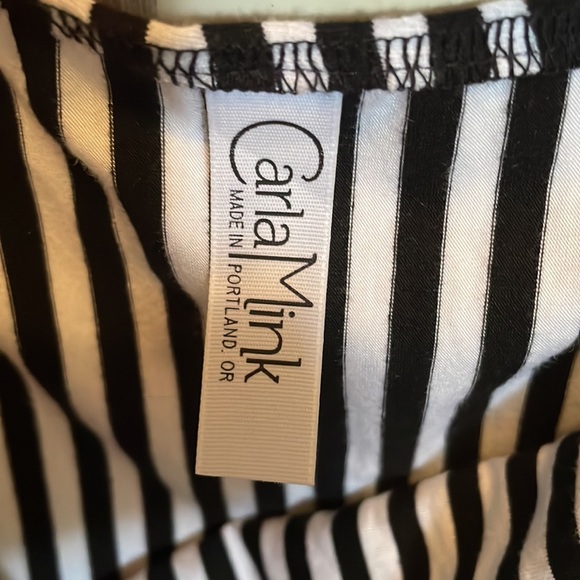 Carla Mink black and white stripe sleeveless dress - Picture 2 of 3